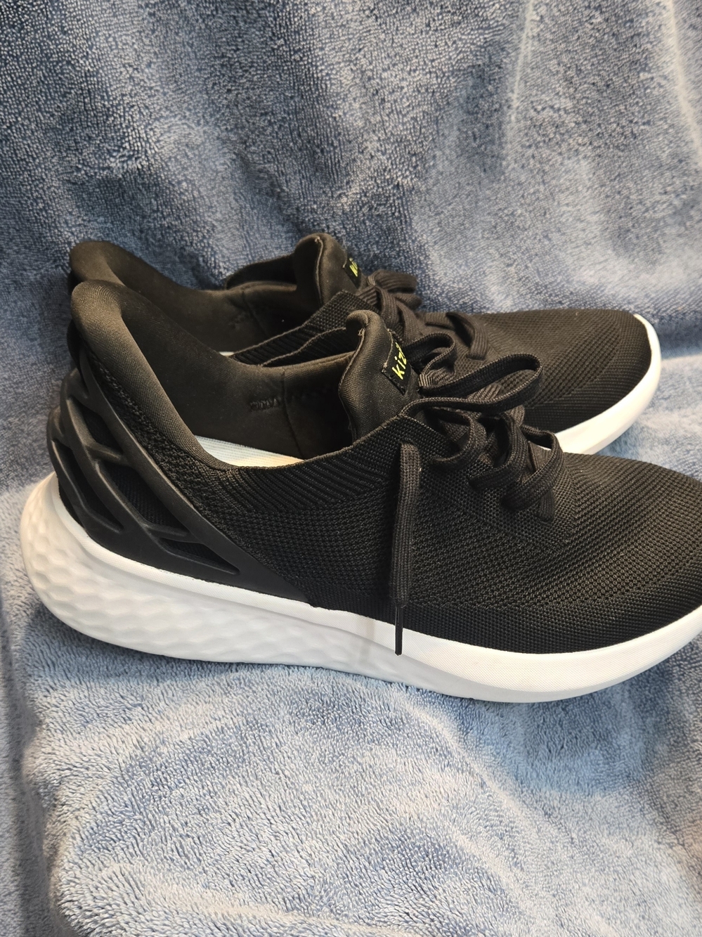 Kizik Black Knit Slip-On Sneakers Mens size 10W or Womens size 11.5 - Picture 2 of 11